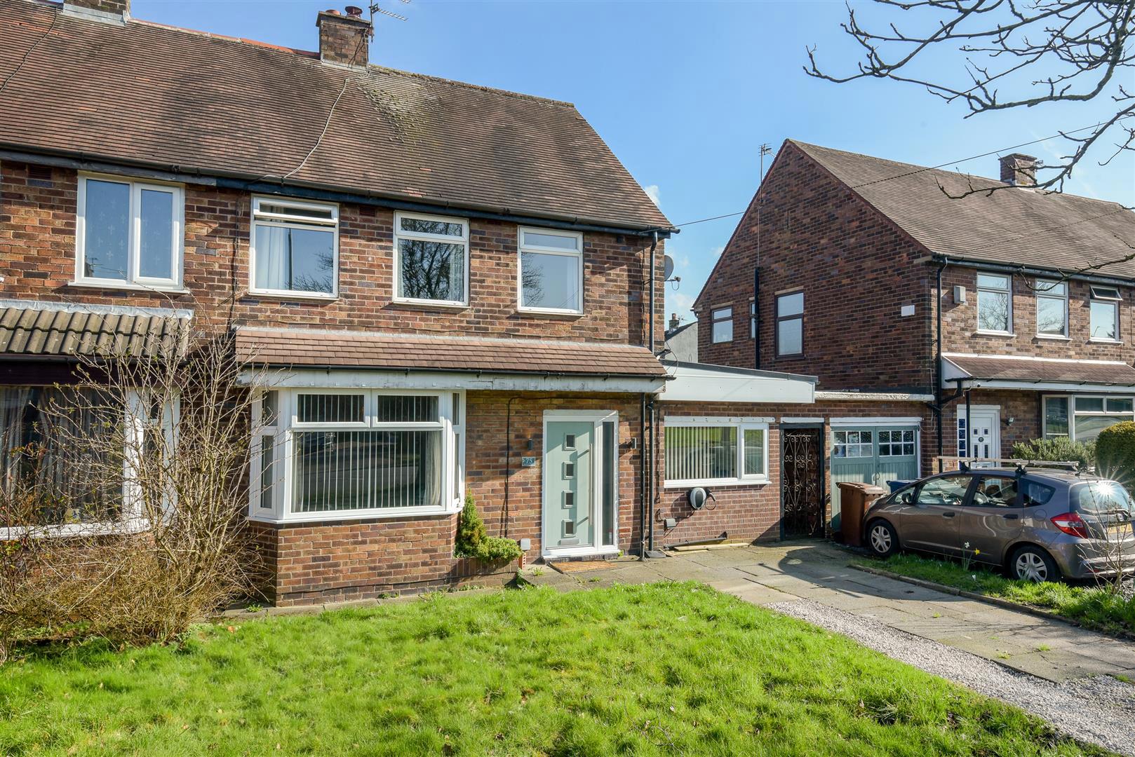 3 bed property in Broadfield Drive, Leyland